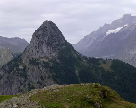 P1240551 Courmayeur n'est plus loin !