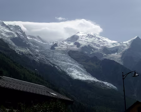 P1240560 Côté Chamonix aussi le Mont Blanc reste bien caché