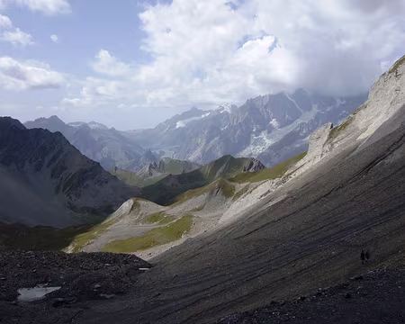 DSCF0509 Descente du sévère col de Malatra.