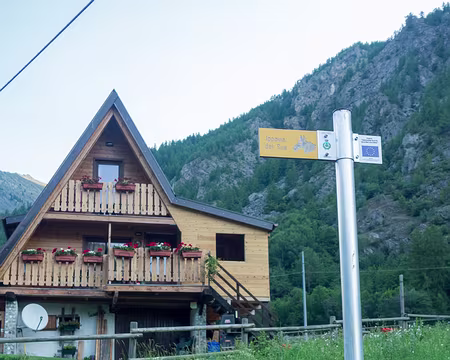 25082017-12h01m51s-DSC05399-XL