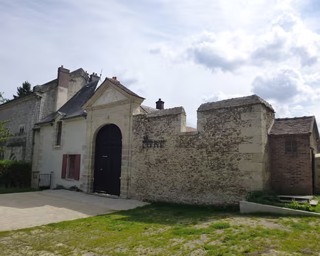 P1050776 Abbaye de l'Ouÿe fondée au XIIè s.