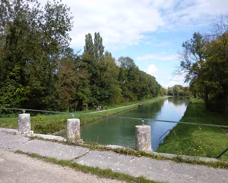 P1050917 Canal du Loing, Ecuelles