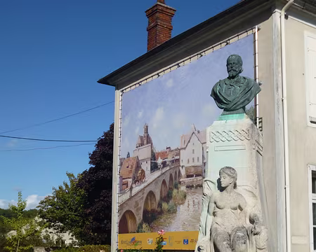 P1050957 Buste d'Alfred Sisley (1839-1899), peintre impressionniste ayant représenté Moret-sur-Loing dans ses tableaux. Merci à Marylise.