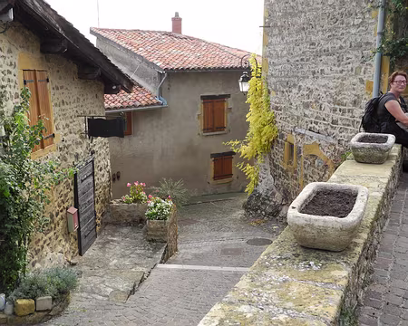 DSCN6219 visite du village de Saint-Victor