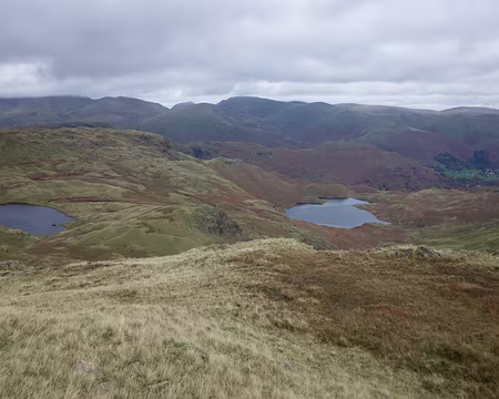 2017_10_26_14-20-47 Easedale Tarn au centre, Grasmere à droite