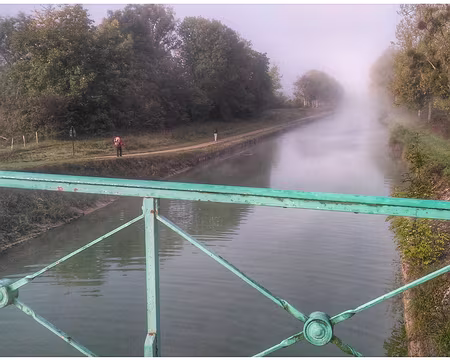Tonnerre (08) canal de Bourgogne
