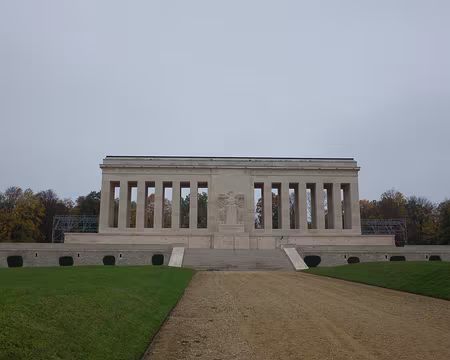 2017_11_09_10-50-21 Monumant de la 1ère guerre mondiale