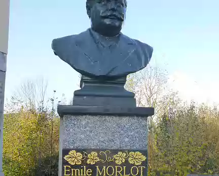 P1060174 Suite à de nombreuses démarches, Emile Morlot permit au vignoble du sud de l'Aisne d'être placé en 