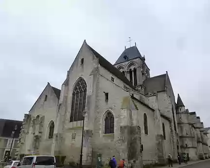 P1060820 Eglise Saint-Basile, XII-XVè s. Merci à Gilles pour cette rando autour d'Etampes.