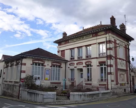 P1060782 Le Ferté-Alais. 27è étape du Tour de l'Ile-de-France, d'Etrechy à la Ferté-Alais. Merci à Jean-Claude.