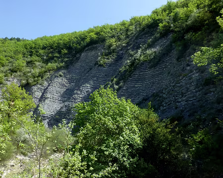 P1250934 Curieuse géologie des pré-alpes calcaires