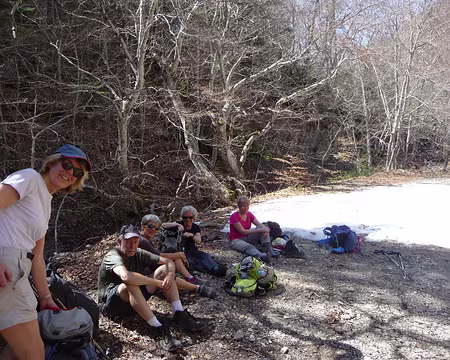 P1080727 encore quelques plaques de neige malgré la grosse chaleur