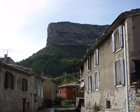 P1080767 Une rue de Remuzat