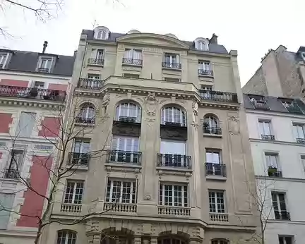 P1060905 Immeuble de 1905, rue des Pyrénées