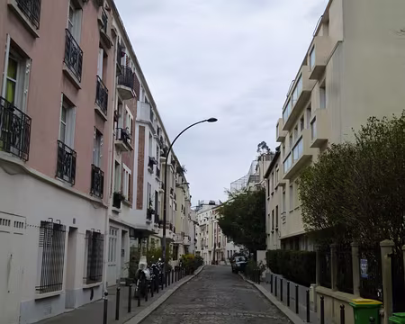 P1060937 Rue de la Butte Bergeyre