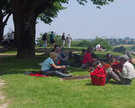 Pique-nique (et sieste) à la butte de Doue Pique-nique (et sieste) à la butte de Doue