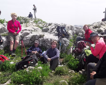 P1260381a Au sommet du Charmant Som (photo LK)