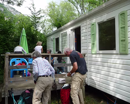 P1090167 Culoz, au camping, pour récupérer les affaires transportées par Monique