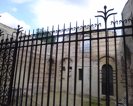 P1070628 Les thermes de Cluny