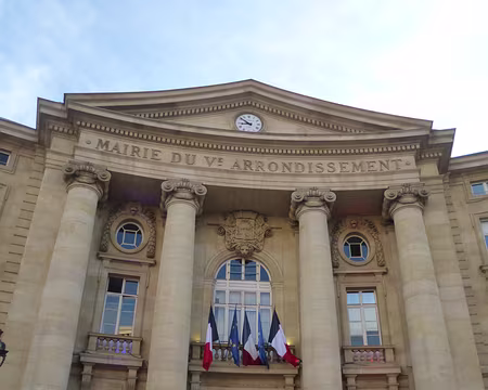 P1070667 Colonnes ioniques