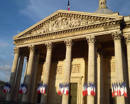 P1070668 Colonnes corinthiennes du Panthéon. Merci à Marylise.