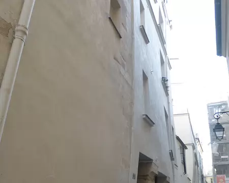 P1070816 ...datant du XIIIè s.