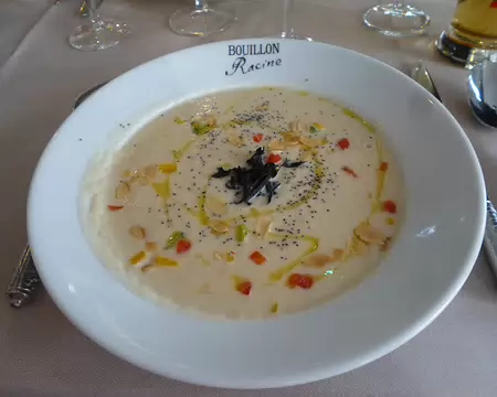 P1070835 Velouté de topinambour. Merci à Marylise pour la 101è des balades parisiennes