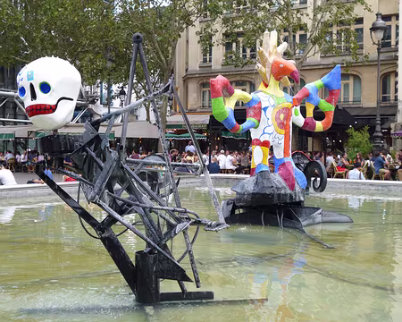 P1080044 ...oeuvre de Tinguely et Niki de Saint-Phalle (1983) : la Mort et l'Oiseau de Feu...