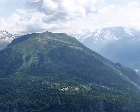 20180703-11h45m25s-DSC07197-V3 Le massif des aiguilles rouges entre le Mont Blanc et les Fizz