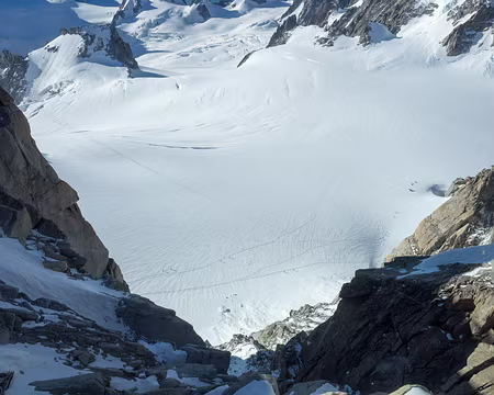 20180707-07h49m41s-P7070490-V3 et les alpinistes !