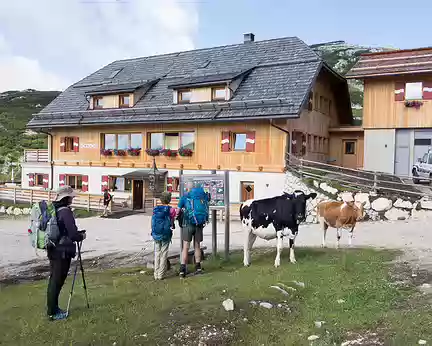 20180712-09h13m27s-DSC07667-V3 Rencontre avec les refuges confortables des Dolomites