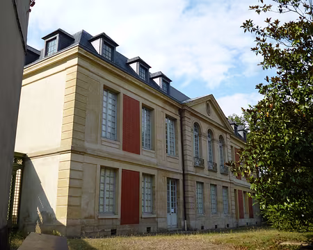 P1070948 L'ancien Hôtel de la Chancellerie (XVIIè s.) abrite le Conservatoire