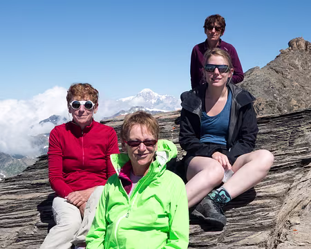 20180810-11h44m49s-DSC08380-V3 Four summiters