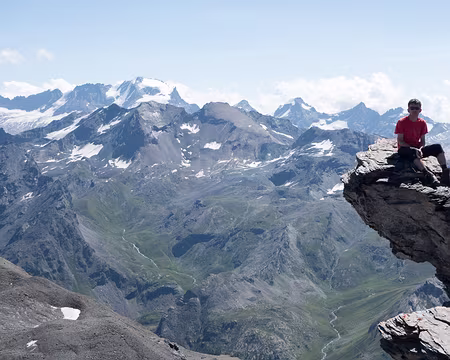 20180810-11h46m13s-DSC08394-V3 One summiter