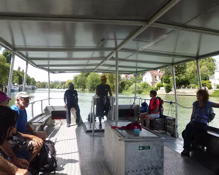 P1080343 Petite croisière sur la Marne à Nogent