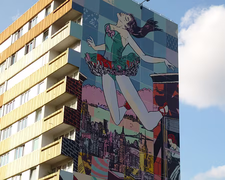 P1080424 Rue Jeanne d'Arc, oeuvre de Faile, Et j'ai retenu mon souffle