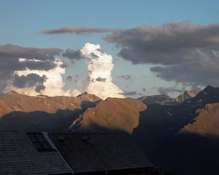 P8121816 le soir au refuge de la Dent Parrachée