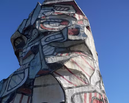 05 Sculpture monumentale de 24m de haut en époxy et polyuréthane