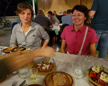 2018_10_18-20_33_46 Premier dîner en terrasse à Corfou