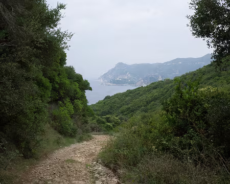 2018_10_22-16_12_58 Descente à la plage de Liniodoros