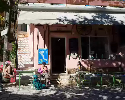 2018_10_25-14_45_22 Dolce vita au café Emilys de Sokraki