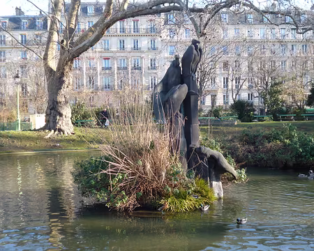 P1090946 Les vautours (1930).
