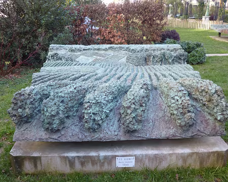 P1090978 Sculpture en bronze