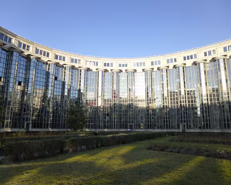 P1100037 Immeuble Ricardo Bofill (1985)