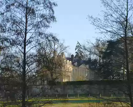 P1100131 Le Château de Coubertin, fin XVIIè s. Merci à Alain pour cette rando en Vallée de Chevreuse et ses châteaux.