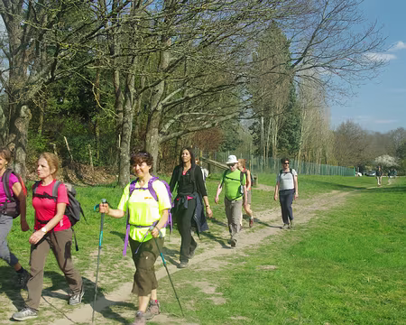 Histoire d’attirer quelques internautes sur mon album... Histoire d’attirer quelques internautes sur mon album...