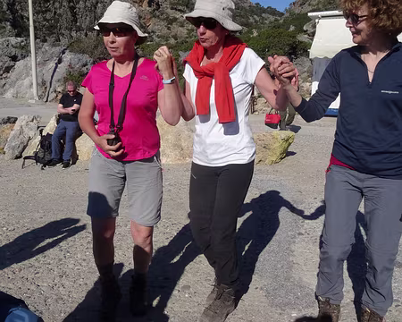 DSC07417 Sirtaki executé par ces dames