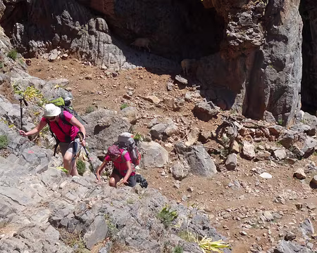 DSC07468 Montée sur les falaises
