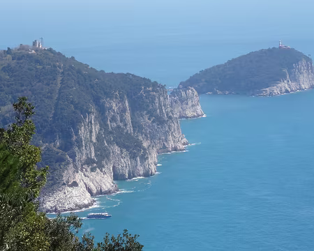 DSC07069 Vue sur l'ile de Pozzale