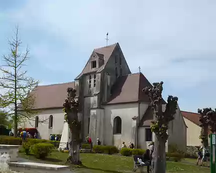 P1100483 Eglise Saint Caprais (ermite natif d'Agen), romane, clocher XIIIè s., Isles-les-Meldeuses